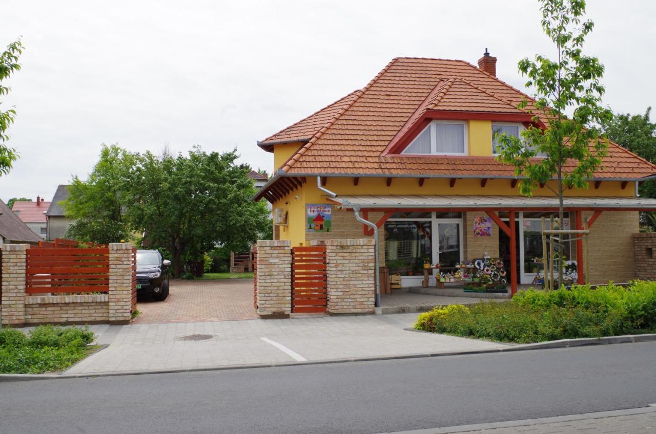Aranyhal Apartman Hévíz Exteriör bild